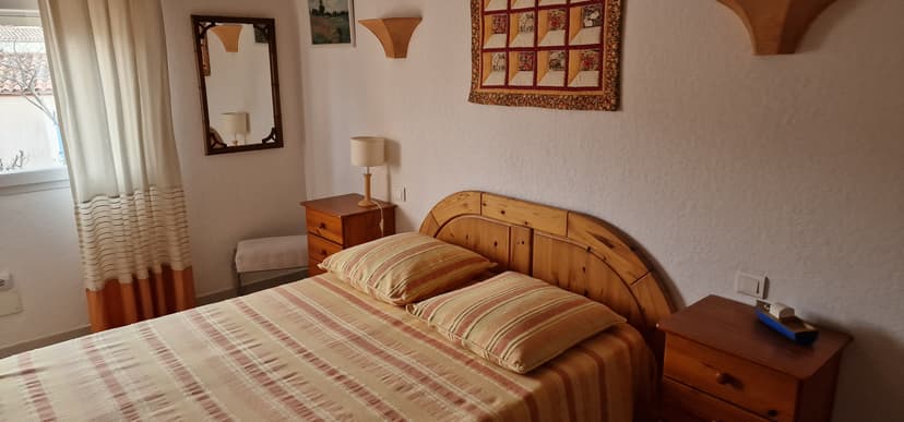 Une chambre métamorphosée entre élégance et fonctionnalité - Image avant 1